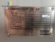 Compresor de aire de tornillo Atlas Copco GA 22 FF de 30 hp con secador de aire integrado.