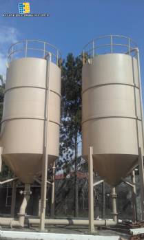 Tanque silo con camisa de refrigeraci�n para almacenamiento de glucosa, 20.000 litros.