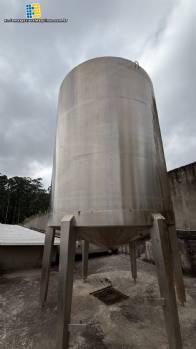 Tanque de almacenamiento de acero inoxidable Recinox de 25.000 litros