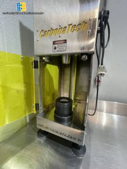 Tapadora semiautomtica de acero inoxidable CarbonaTech