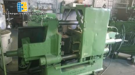 M�quina de moldeo por inyecci�n de pl�stico de 180 toneladas