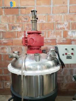 Reactor a presin encamisado de acero inoxidable 200 litros