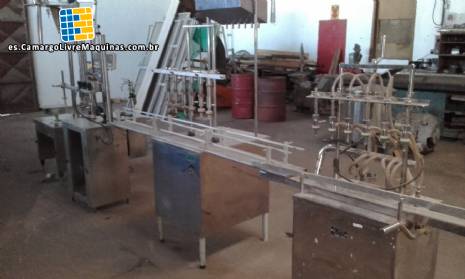 Empaquetador lineal con 6 boquillas de acero inoxidable