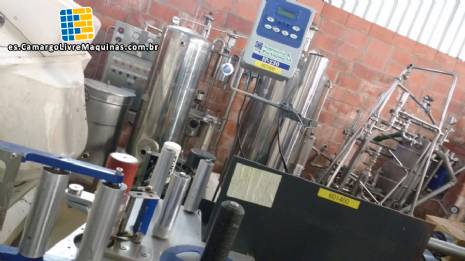 M�quina etiquetadora Ingenier�a & Packaging