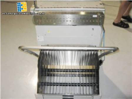 Alimentador de piezas del centro de mecanizado