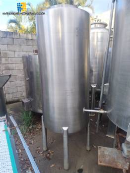 Tanque de almacenamiento de acero inoxidable de 600 litros.