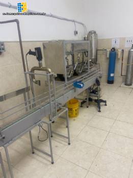 L�nea de embotellado para bebidas carbonatadas, agua con gas.