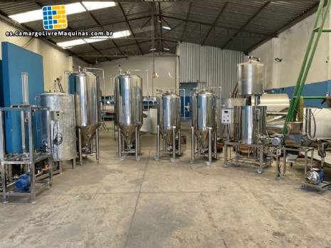 L�nea de producci�n para microcervecer�a, de 600 a 750 litros de cerveza artesanal.