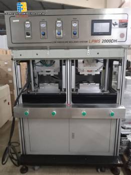 L�nea de producci�n para moldeo por inyecci�n de bater�as y piezas de pl�stico.