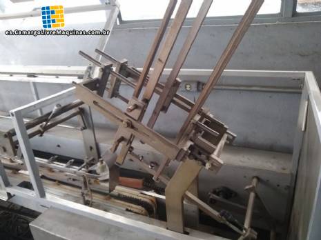 Estuchadora horizontal con alimentador autom�tico de crayones