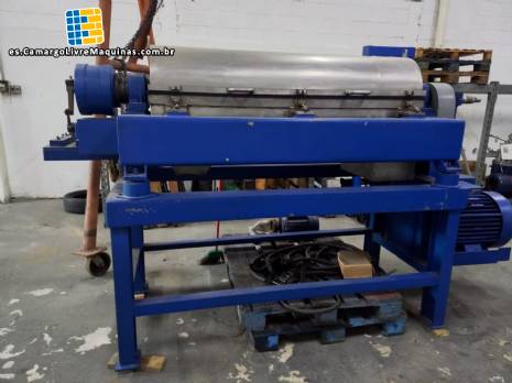 Centrfuga separadora horizontal de acero inoxidable para separar slidos y lquidos Alfa laval 10.000 litros/hora