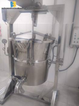 Olla de cocci�n con camisa de acero inoxidable y calentamiento el�ctrico, Max Machine 250 litros.