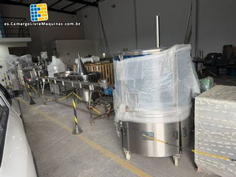 Máquina rotativa automática Milainox de llenado, dosificación y sellado para vasos, tarrinas y tarros. Máquina rotativa automática Milainox de llenado, dosificación y sellado para vasos, tarrinas y tarros.