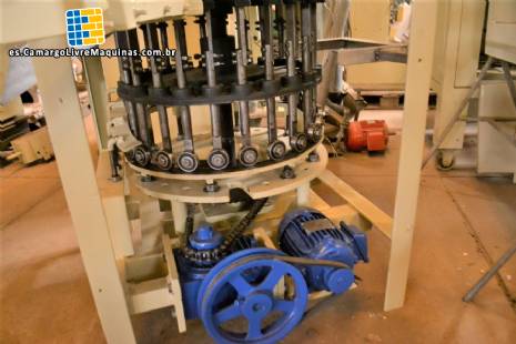 Prensa paçoca cuadrada automática 24 cavidades Prensa paçoca cuadrada automática 24 cavidades